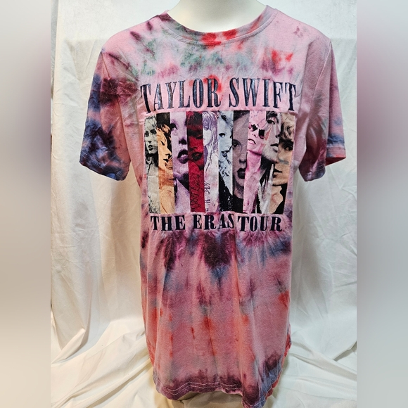 Swift Eras Tour Tie-dye Tee - Picture 15 of 15